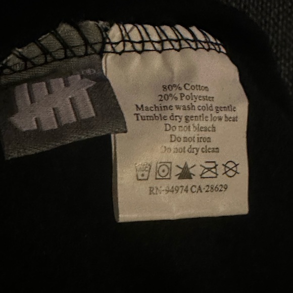 NWOT Men’s Undefeated  logo Sweatpants size M - Picture 7 of 9